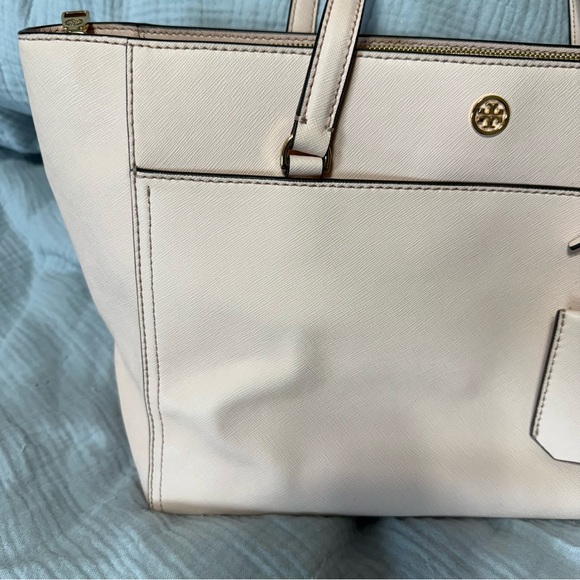 NWT - Tory Burch - Robinson Small Tote - Elegant Pale Apricot Tote Bag - Picture 4 of 8